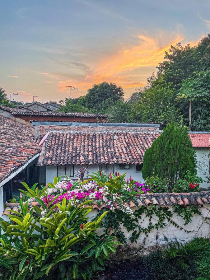 Casa 1800 Suchitoto Boutique Hotel Ngoại thất bức ảnh